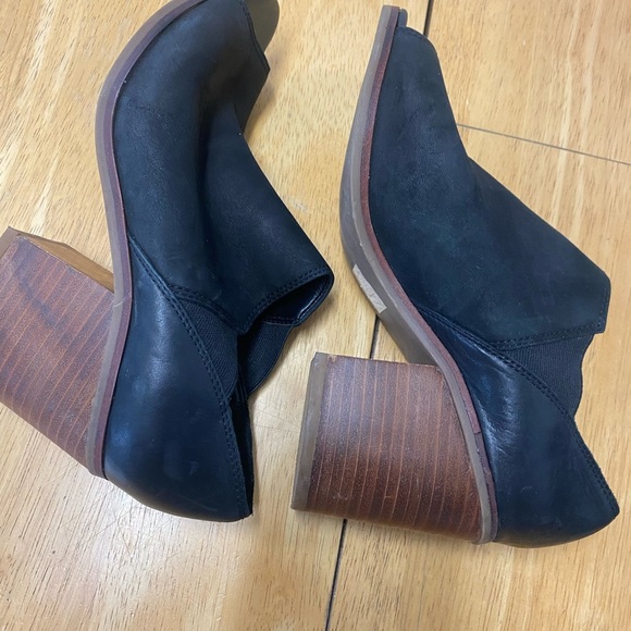 Women’s Aldo  Black  Open Toe Ankle Boots - Picture 7 of 9